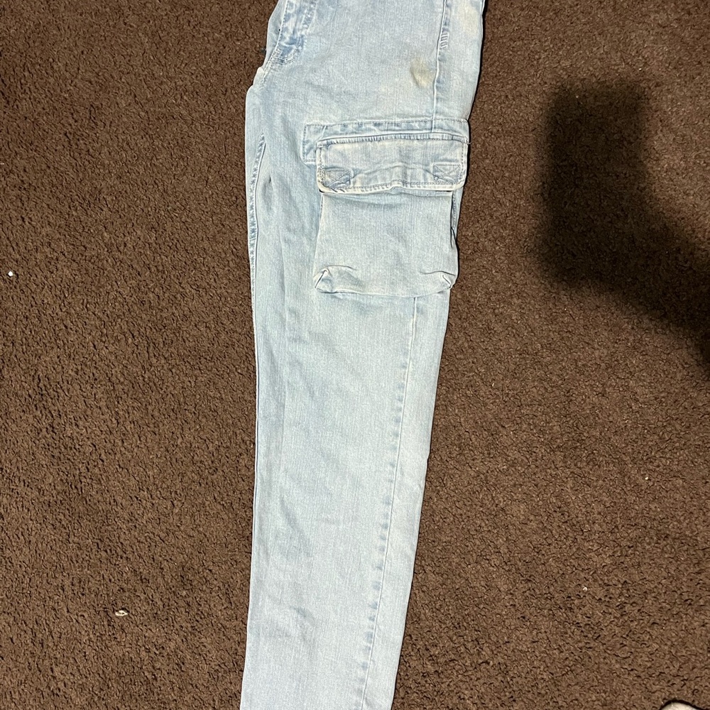 Men’s Skinny Stretch Jeans 
URBAN OUTFITTERS
